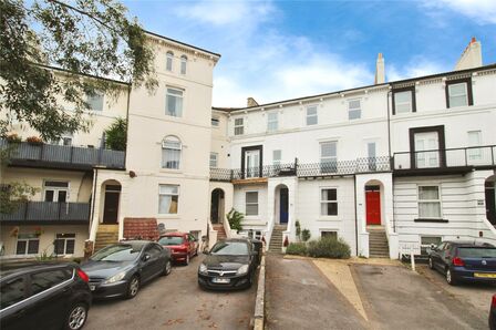 St. Helens, 2 bedroom  Flat for sale, £250,000