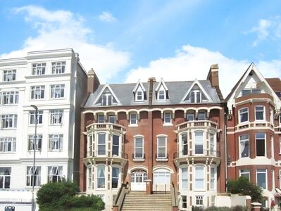 2 bedroom  Flat for sale