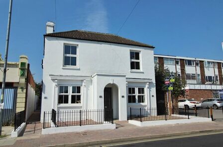 1 bedroom  Flat to rent