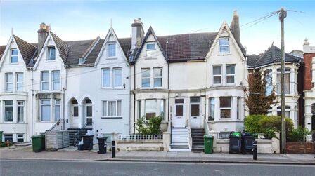 Waverley Road, 1 bedroom  Flat for sale, £130,000