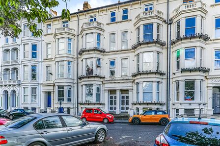 1 bedroom  Flat to rent