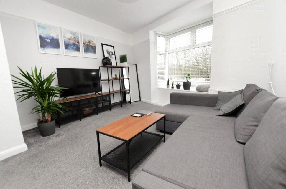 Main image of 2 bedroom Flat to rent, Priory Crescent, Southsea, Hampshire, PO4