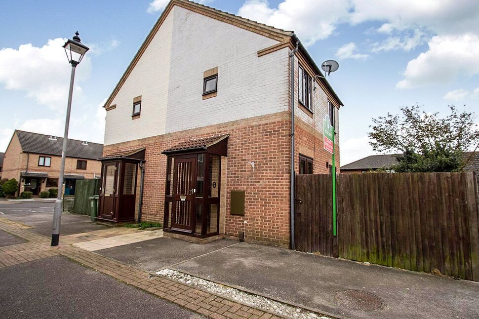 Main image of 1 bedroom House to rent, Bertie Road, Southsea, Hampshire, PO4