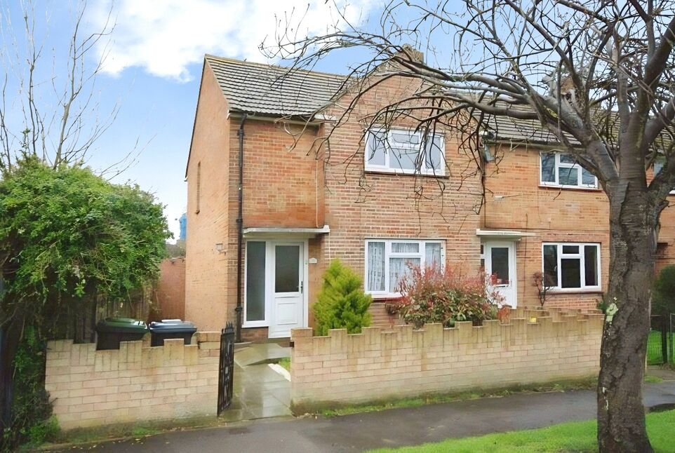 Main image of 2 bedroom End Terrace House to rent, Crossland Drive, Havant, Hampshire, PO9