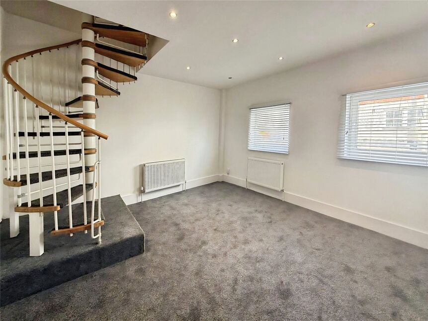 Main image of 2 bedroom Flat to rent, Clarendon Road, Southsea, Hampshire, PO4
