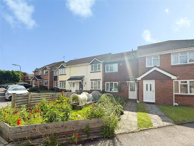 Harting Close, 2 bedroom Mid Terrace House to rent, &pound;1,400 pcm