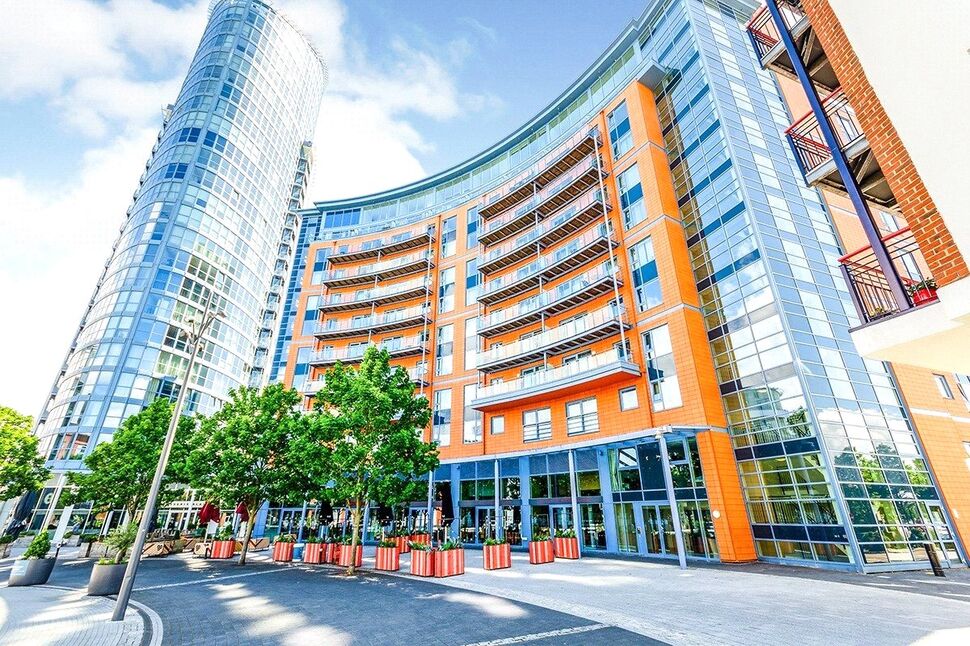 Main image of 1 bedroom Flat to rent, Gunwharf Quays, Portsmouth, Hampshire, PO1