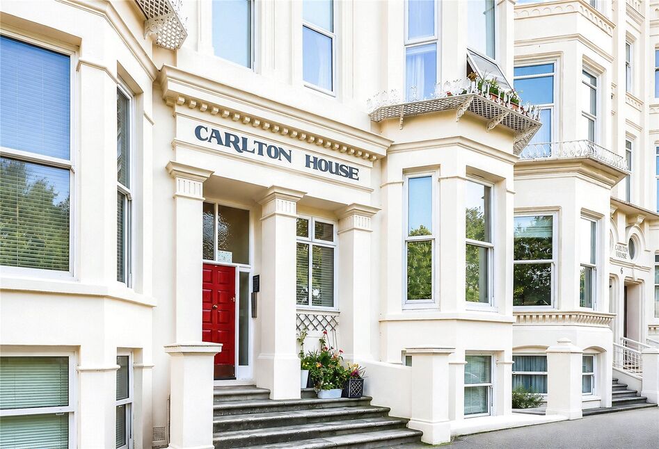 Main image of 1 bedroom Flat for sale, Western Parade, Southsea, Hampshire, PO5