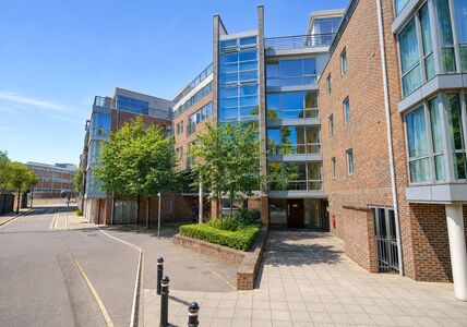 1 bedroom Flat for sale
