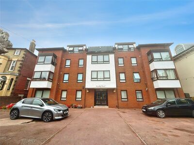 Dorothy Court, 4 bedroom Flat to rent, &pound;1,700 pcm
