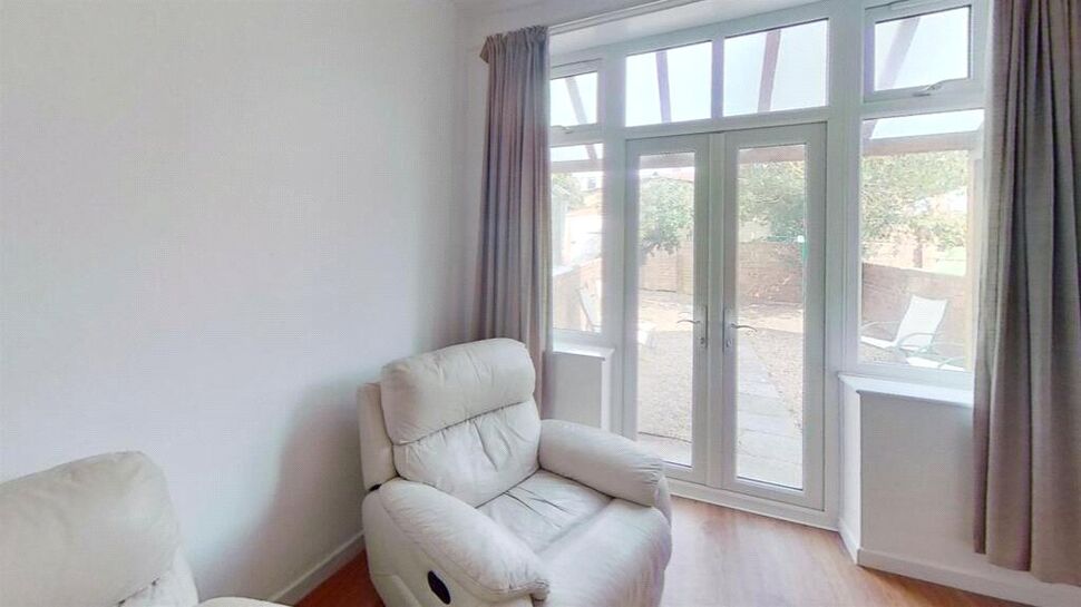 Main image of 4 bedroom House to rent, Bath Road, Southsea, Hampshire, PO4