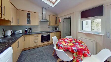 Ordnance Row, 4 bedroom House to rent, &pound;1,800 pcm