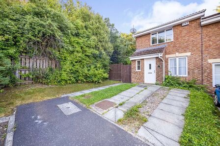 Auld Kirk Road, 3 bedroom End Terrace House to rent, £875 pcm