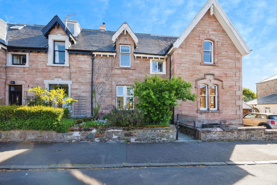 Main image of 3 bedroom Mid Terrace House for sale, Church Street, Alloa, Clackmannanshire, FK10