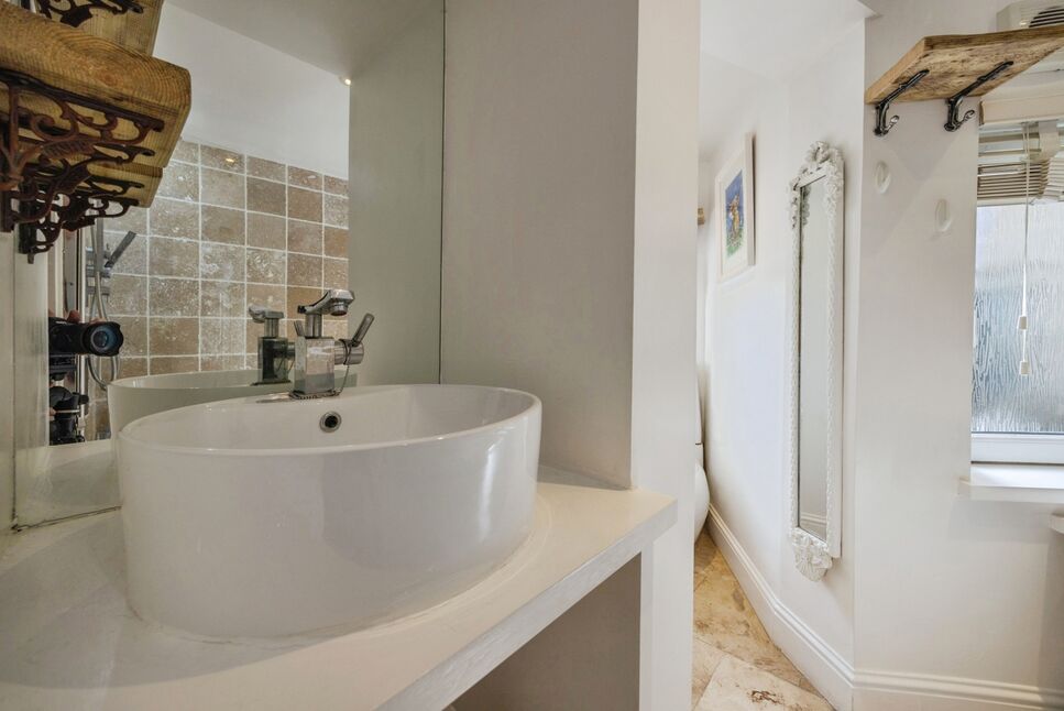 Bathroom / Wc