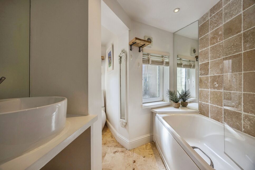 Bathroom / Wc
