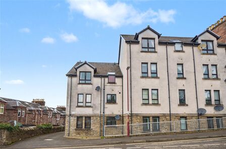 Johnstone Court, 2 bedroom Flat for sale, &pound;57,500