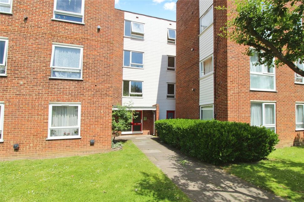 Main image of 1 bedroom Flat to rent, Robin Hood Lane, Sutton, SM1