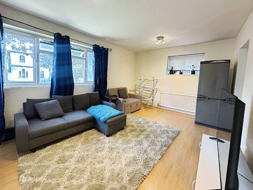 Main image of 2 bedroom  Flat to rent, Mulgrave Road, Belmont, Sutton, SM2