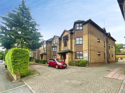 Cedar Road, 1 bedroom Flat for sale, &pound;190,000