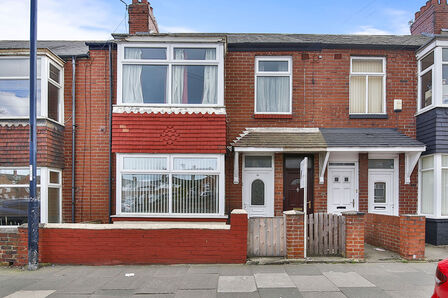 Carlisle Terrace, 2 bedroom Flat to rent, &pound;425 pcm