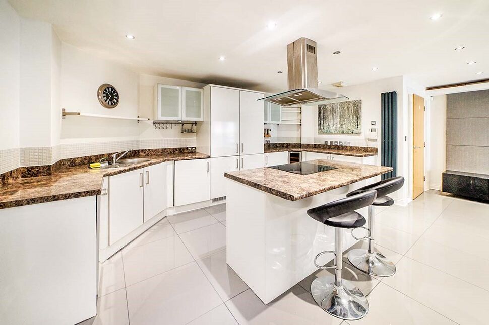 Living Area / Kitchen
