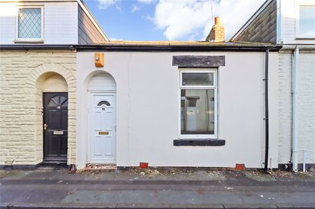 Eglinton Street, 2 bedroom Mid Terrace House for sale, £84,950