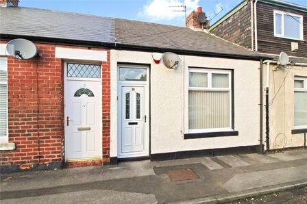 2 bedroom Mid Terrace House to rent