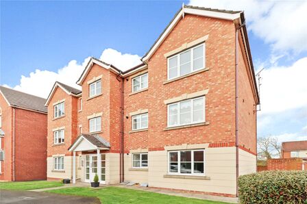 Sutherland Drive, 2 bedroom  Flat for sale, £99,950