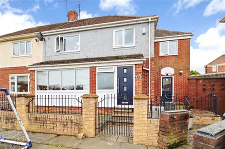Alnwick Road, 4 bedroom Semi Detached House for sale, £150,000