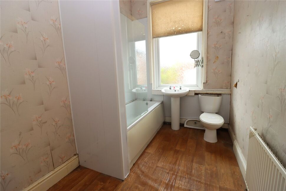 2 bedroom Mid Terrace House for sale, Rose Street, Sunderland, SR4 £50,000