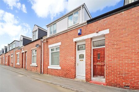 3 bedroom Mid Terrace Property for sale