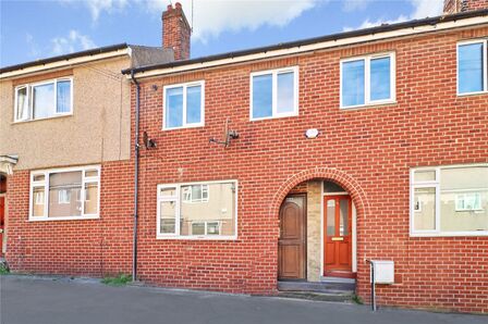 Drury Lane, 2 bedroom Mid Terrace House to rent, &pound;650 pcm