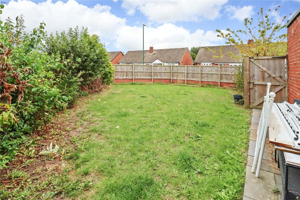 3 bedroom Semi Detached House for sale, Windsor Drive, Cleadon, SR6 £