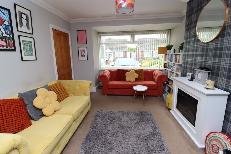 3 bedroom Semi Detached House for sale, Windsor Drive, Cleadon, SR6 £