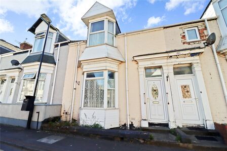 3 bedroom Mid Terrace House for sale