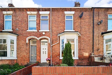 3 bedroom Mid Terrace House for sale