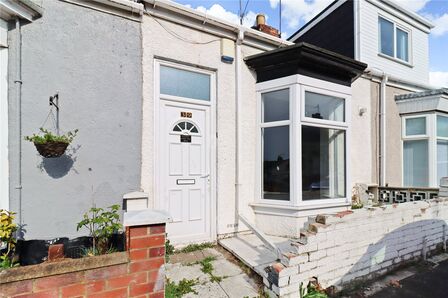 1 bedroom Mid Terrace House for sale