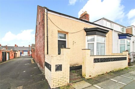 4 bedroom End Terrace House for sale