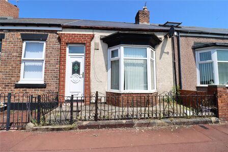 2 bedroom Mid Terrace House for sale