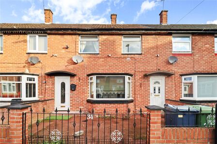 3 bedroom Mid Terrace House for sale
