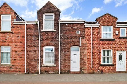 Southwick Road, 2 bedroom Mid Terrace House for sale, £45,000