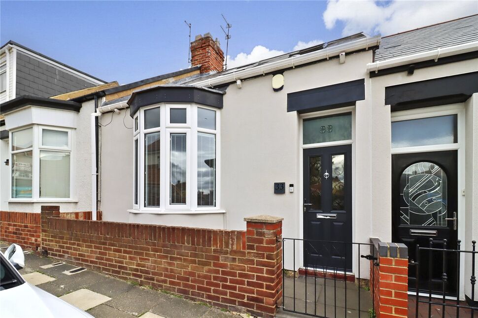 3 bedroom Mid Terrace House for sale
