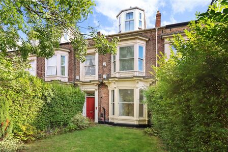 Claremont Terrace, 2 bedroom  Flat for sale, £70,000