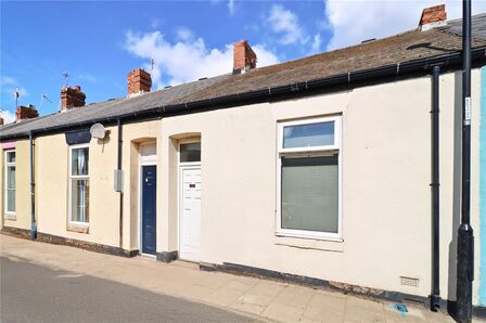 1 bedroom Mid Terrace House for sale