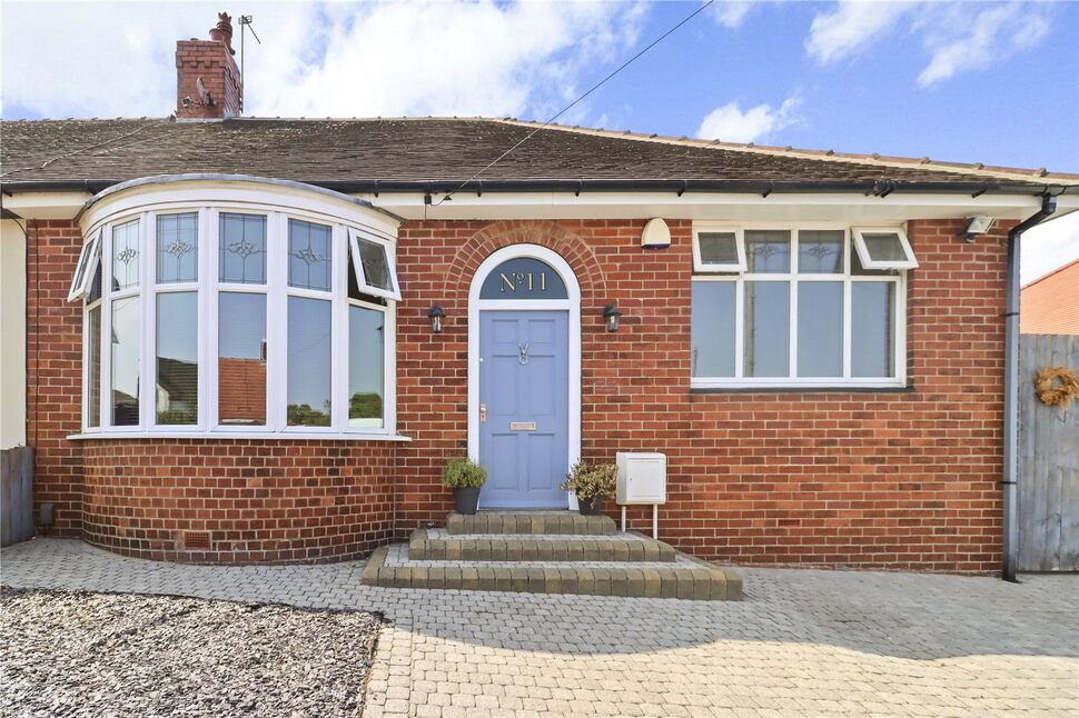 Main image of 3 bedroom Semi Detached Bungalow for sale, Glamis Avenue, Sunderland, Tyne and Wear, SR4
