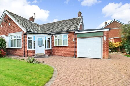Meadow View, 2 bedroom Semi Detached Bungalow for sale, £220,000