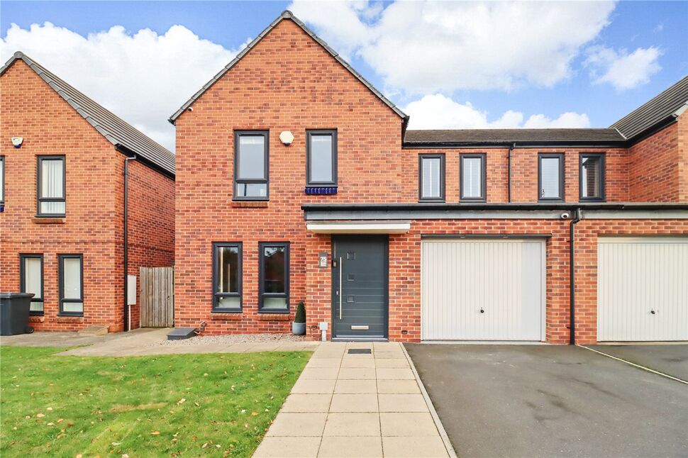 3 bedroom Semi Detached House for sale