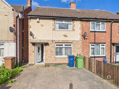 Capetown Road, 2 bedroom Semi Detached House to rent, &pound;750 pcm