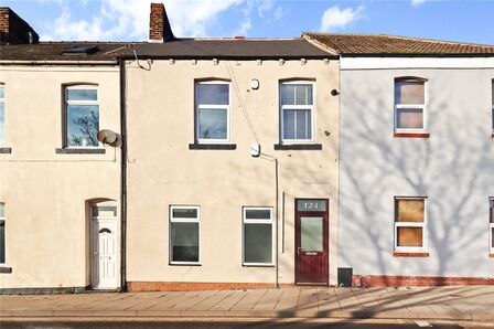 2 bedroom Mid Terrace House for sale